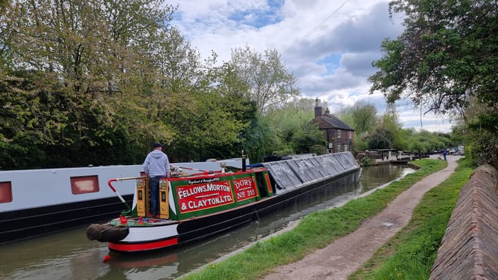 Canalside Homes under £325k, 21st Apr 2024
